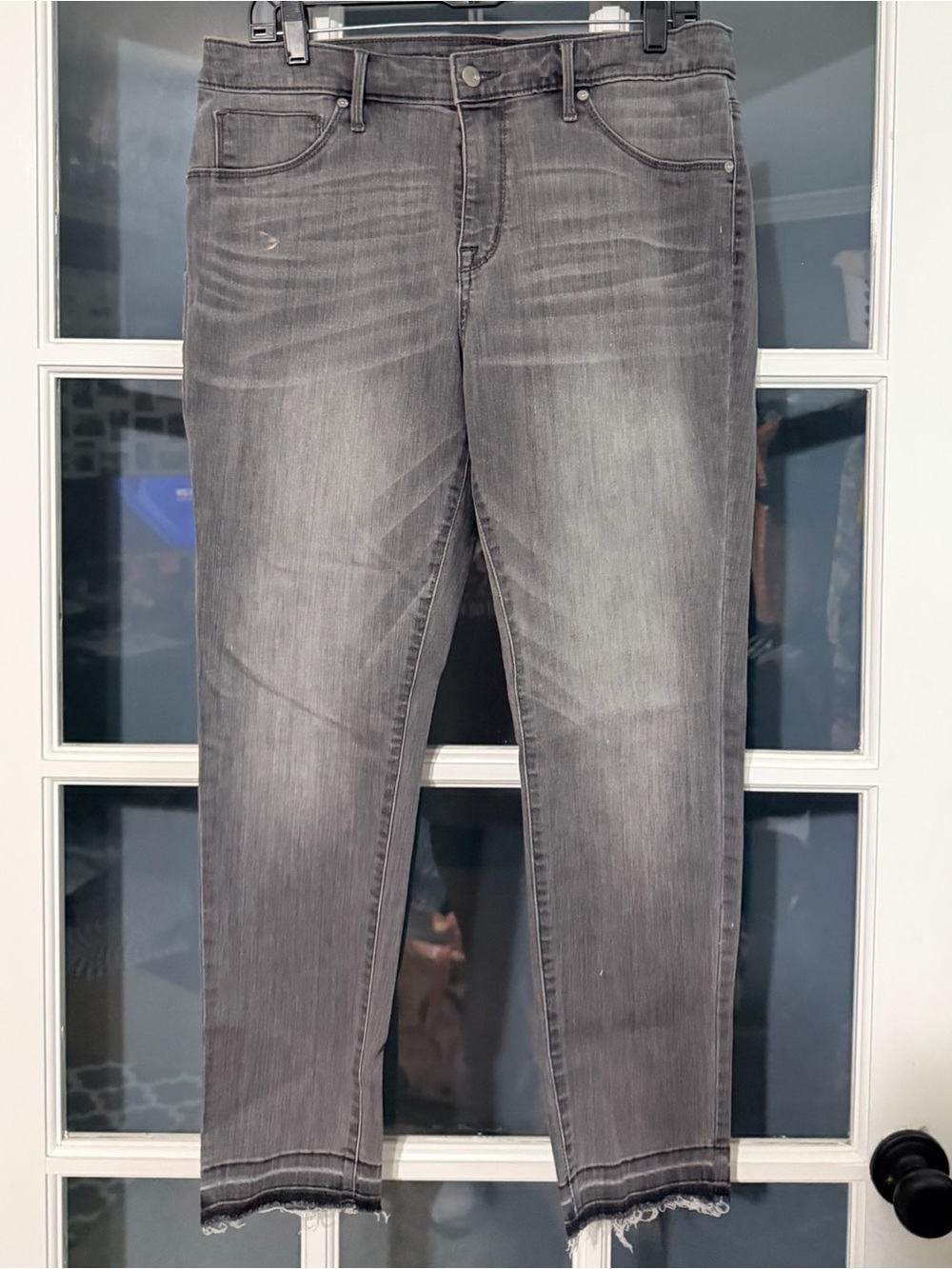 Ava & Viv Gray Washed Cropped Slim Jeans